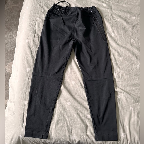 Nike Tech Fleece trousers - Picture 5 of 6